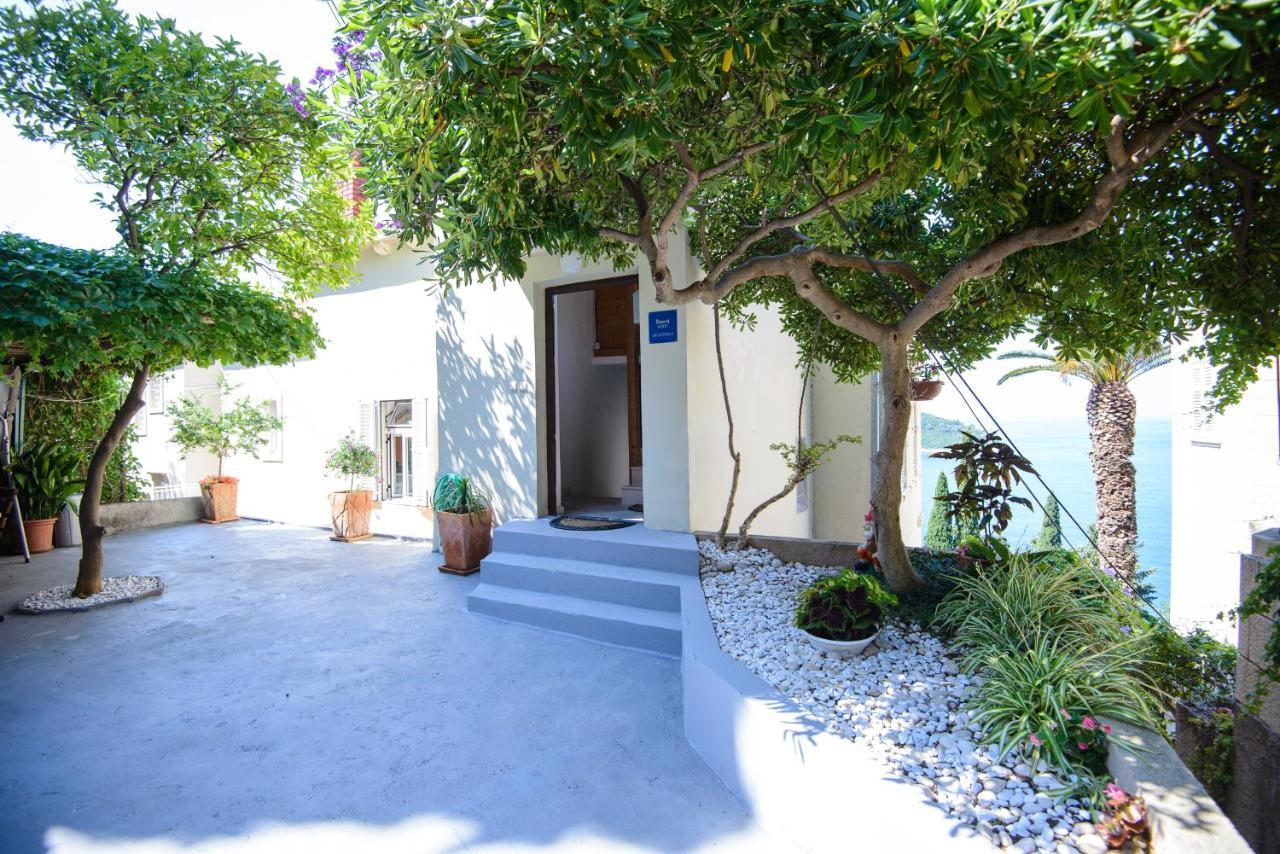 Impeccable 3-Bed Apartment In Ντουμπρόβνικ Εξωτερικό φωτογραφία