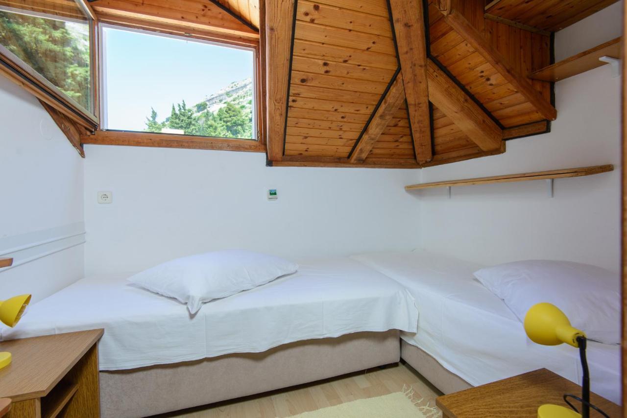 Impeccable 3-Bed Apartment In Ντουμπρόβνικ Εξωτερικό φωτογραφία
