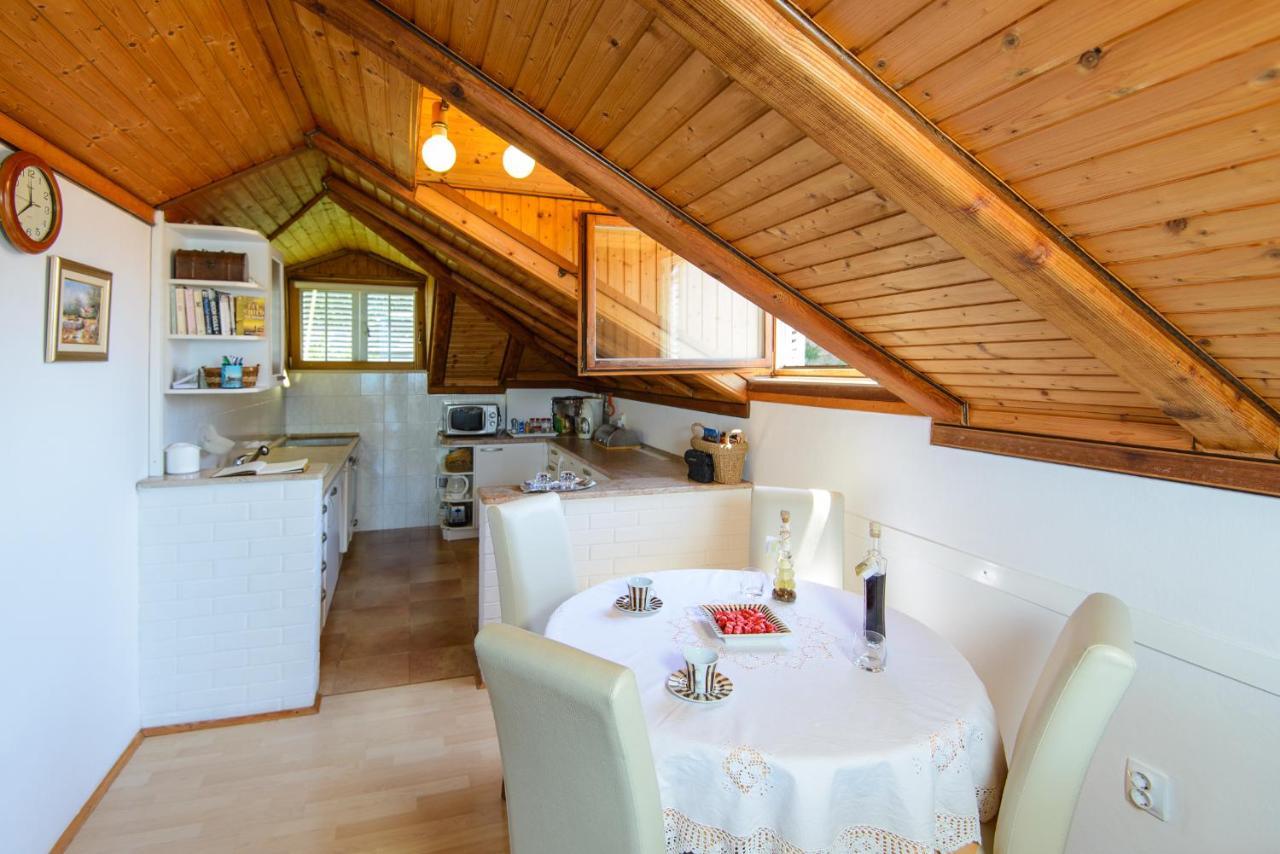 Impeccable 3-Bed Apartment In Ντουμπρόβνικ Εξωτερικό φωτογραφία